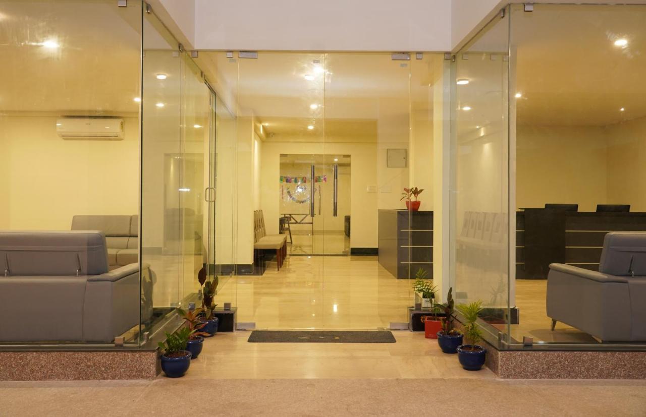 Hotel D Dev Vijayawāda Exterior foto